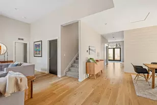 19183 NW Mount Shasta Dr, Bend, OR 97703 - Photo 8