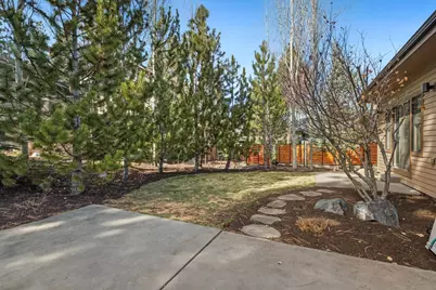 19183 NW Mount Shasta Drive, Bend, OR 97703 - Photo 42