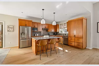 19183 NW Mount Shasta Drive, Bend, OR 97703 - Photo 12