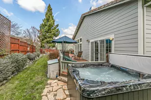 1120 Barrington Cir, Ashland, OR 97520 - Photo 34