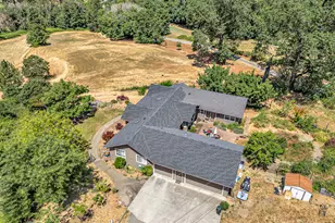 1775 Wards Creek Rd, Rogue River, OR 97537 - Photo 36