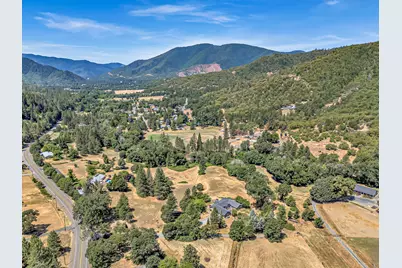 1775 Wards Creek Road, Rogue River, OR 97537 - Photo 50