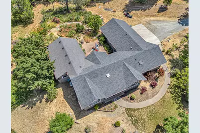 1775 Wards Creek Road, Rogue River, OR 97537 - Photo 46