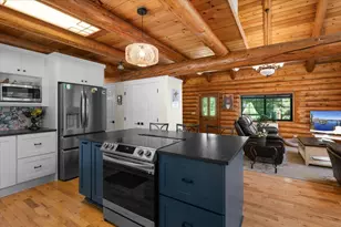 487 Wagon Trail, Jacksonville, OR 97530 - Photo 22