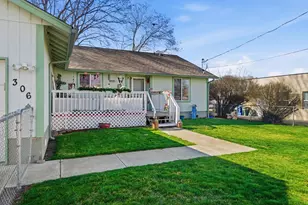 306 SE 8th St, Madras, OR 97741 - Photo 6