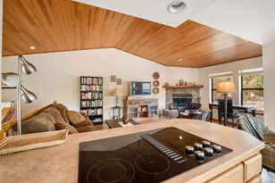 17772 W Core Rd, Sunriver, OR 97707 - Photo 16