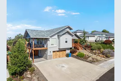 16 Terra Linda Court, Eagle Point, OR 97524 - Photo 2