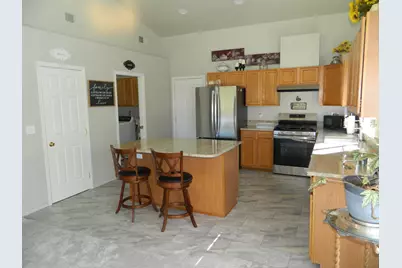 1017 Bismark Street, Klamath Falls, OR 97601 - Photo 6