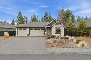 16501 Charlotte Day Dr, La Pine, OR 97739 - Photo 2