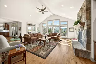 814 Steepleview Dr, Jacksonville, OR 97530 - Photo 18