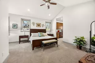 814 Steepleview Dr, Jacksonville, OR 97530 - Photo 48