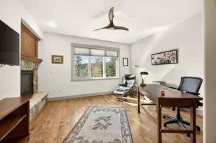 814 Steepleview Dr, Jacksonville, OR 97530 - Photo 44