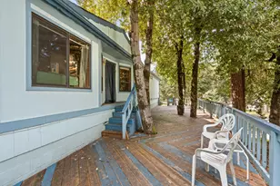 211 Barlow St, Cave Junction, OR 97523 - Photo 6