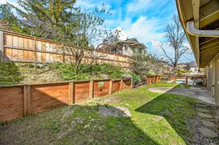 325 Taylor St, Ashland, OR 97520 - Photo 22