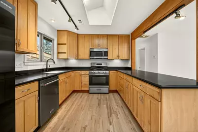 325 Taylor Street, Ashland, OR 97520 - Photo 8