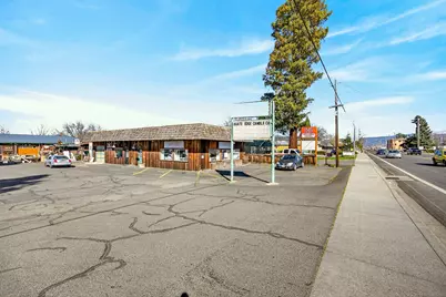 2772 W Main Street, Medford, OR 97501 - Photo 16
