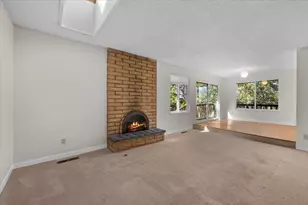 1105 Ivy Ln, Ashland, OR 97520 - Photo 16