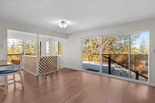 1105 Ivy Ln, Ashland, OR 97520 - Photo 8