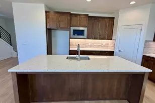 21404 SE Krakatoa Ct, Bend, OR 97702 - Photo 8