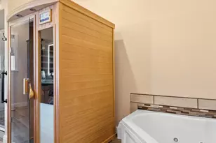 9011 Monument Dr, Grants Pass, OR 97526 - Photo 34