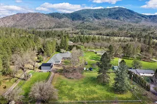 9011 Monument Dr, Grants Pass, OR 97526 - Photo 58