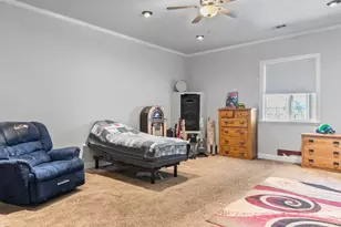 9011 Monument Dr, Grants Pass, OR 97526 - Photo 24