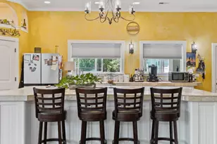 9011 Monument Dr, Grants Pass, OR 97526 - Photo 10