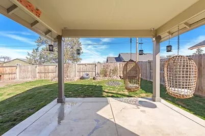 270 NW 33rd Street, Redmond, OR 97756 - Photo 26