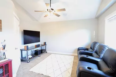 2773 NW Greenwood Avenue, Redmond, OR 97756 - Photo 36