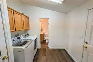 1188 NE 27th St, Bend, OR 97701 - Photo 8