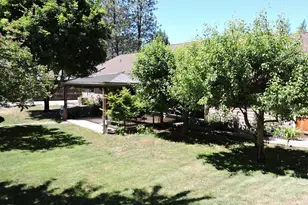 1025 Anglers Pl, Shady Cove, OR 97539 - Photo 58