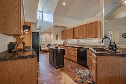 1025 Anglers Place, Shady Cove, OR 97539 - Photo 10