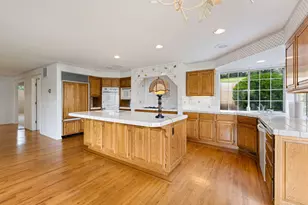 1345 NE 9th St, Grants Pass, OR 97526 - Photo 16