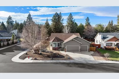 997 SE Shadowood Drive, Bend, OR 97702 - Photo 4
