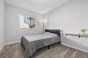 997 SE Shadowood Dr, Bend, OR 97702 - Photo 30