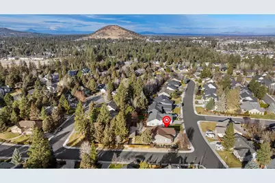 997 SE Shadowood Drive, Bend, OR 97702 - Photo 38
