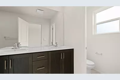 215 Darlington Street, Medford, OR 97501 - Photo 24