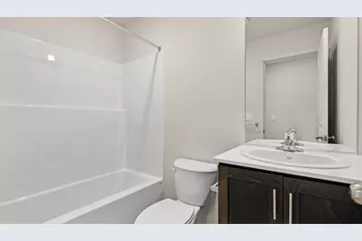 215 Darlington Street, Medford, OR 97501 - Photo 8