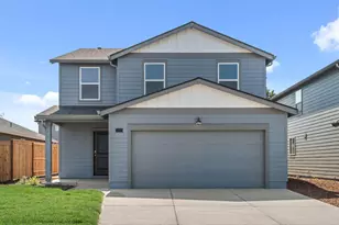 215 Darlington St, Medford, OR 97501 - Photo 1