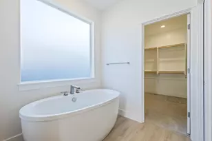 4065 SW 47th St, Redmond, OR 97756 - Photo 14