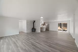 1100 Cantrall Rd, Jacksonville, OR 97530 - Photo 6