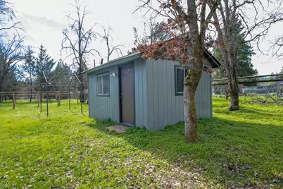 1000 Lawrence Lane, Merlin, OR 97532 - Photo 32