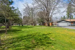 1000 Lawrence Ln, Merlin, OR 97532 - Photo 22