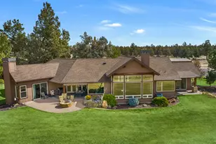 64146 Pioneer Loop, Bend, OR 97701 - Photo 2