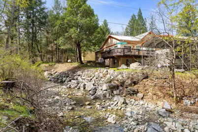 8081 W Evans Creek Road, Rogue River, OR 97537 - Photo 38