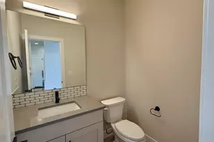 21424 SE Krakatoa Ct, Bend, OR 97702 - Photo 10