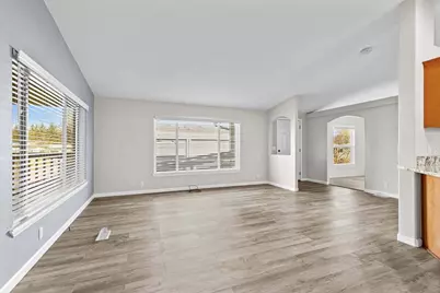 5076 Leonard Road #27, Grants Pass, OR 97527 - Photo 4