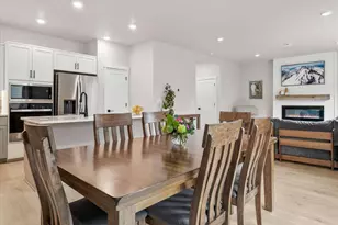 21512 SE Etna Pl, Bend, OR 97702 - Photo 12