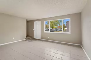 1215 W Main St, Medford, OR 97501 - Photo 24
