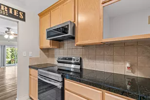 1380 Rogue River Hwy, Gold Hill, OR 97525 - Photo 16